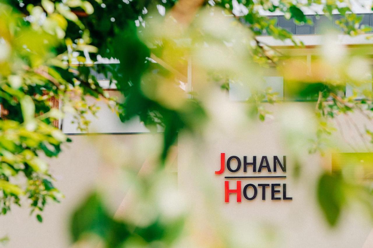 Johan Hotel Zlín Esterno foto